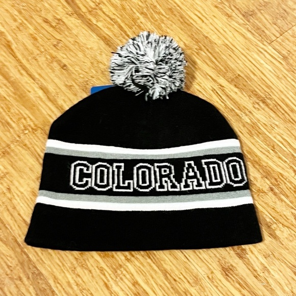 NWT! Black and White Unisex Pom-Pom Knit SPELL-Out COLORADO Kid's Beanie. OS - Picture 4 of 7